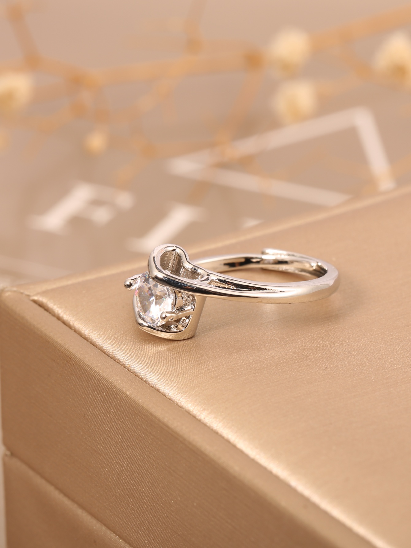 1 Piece of European and Americ - Luxury Lifestyle Gifts recension och pris
