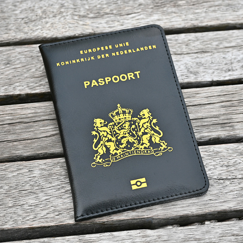Travel Essentials Nederland Pa - Leather Passport Cover recension och pris